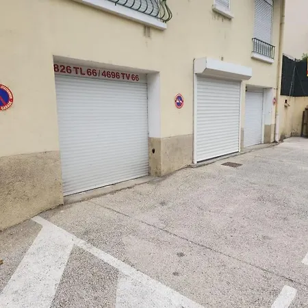 3 Pieces Garage Et Jardin * Amelie-les-Bains-Palalda