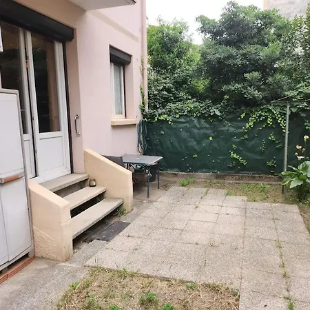 Appartement Résidence 3 Pièces Garage Et Jardin *